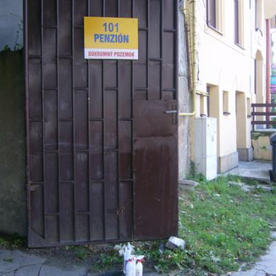 Ciscenje Grafitov S Kovine Tedgar Grafiti 2